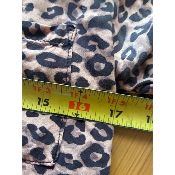 Imanorata leoopard print button up short sleeve shirt Small - Picture 6 of 9